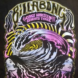 Women’s long sleeve billabong surf shirt